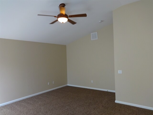 Building Photo - 106 Pine Ridge Drive