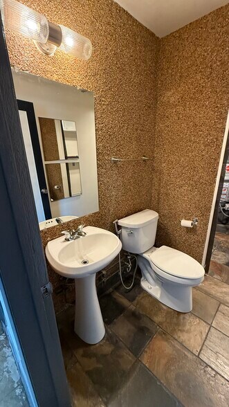 Main level half bath - 1320 Mohawk St