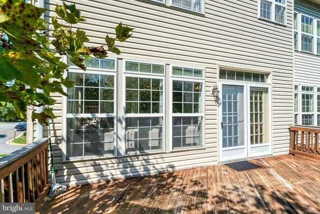 Building Photo - 8535 Wyngate Manor Ct