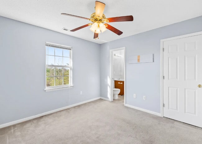 Building Photo - 7610 Sarah Dr