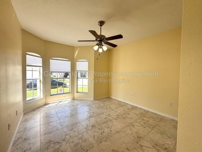 Building Photo - 140 Moss Ln