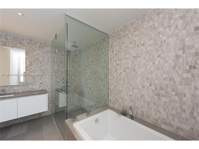 Building Photo - 68 SE 6th St