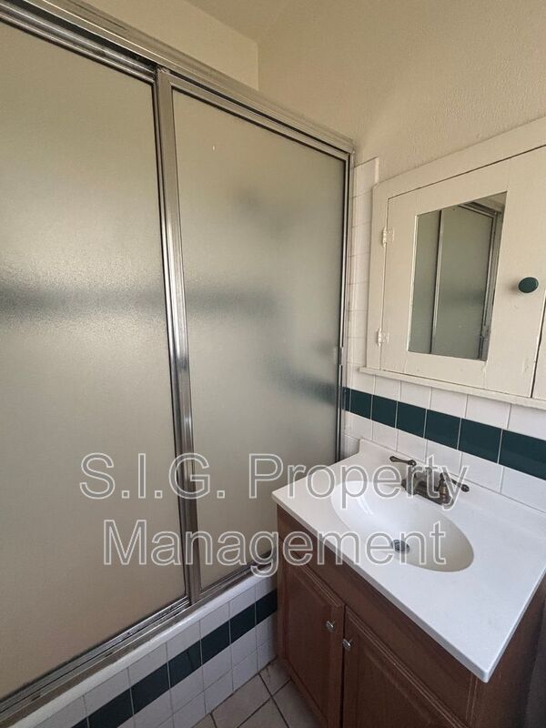Building Photo - 10544 Floralita Ln