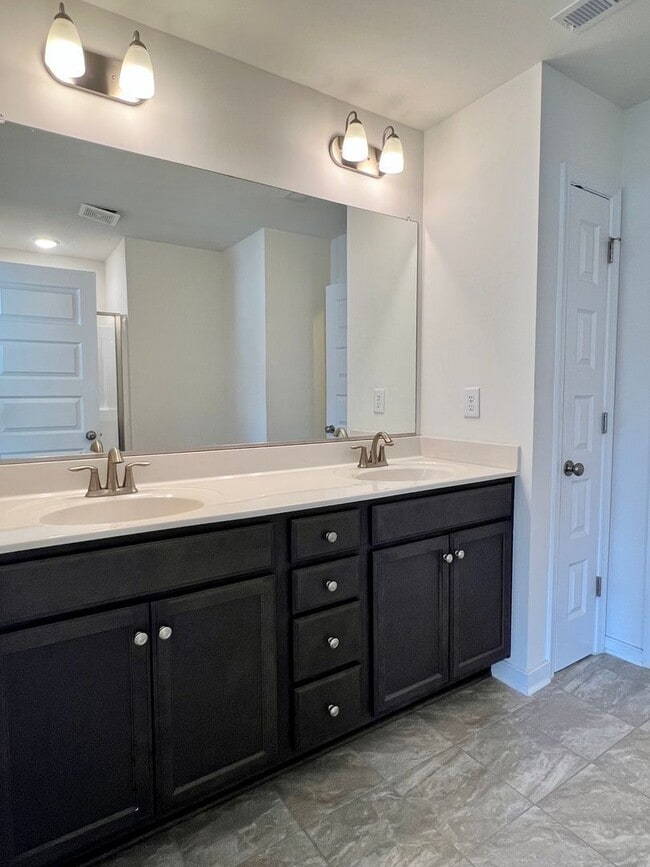 Building Photo - 17617 Memorial Tournament Dr