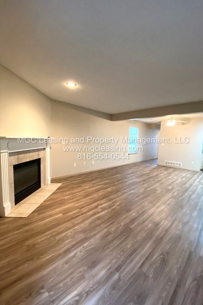 Building Photo - 943 Mulberry St
