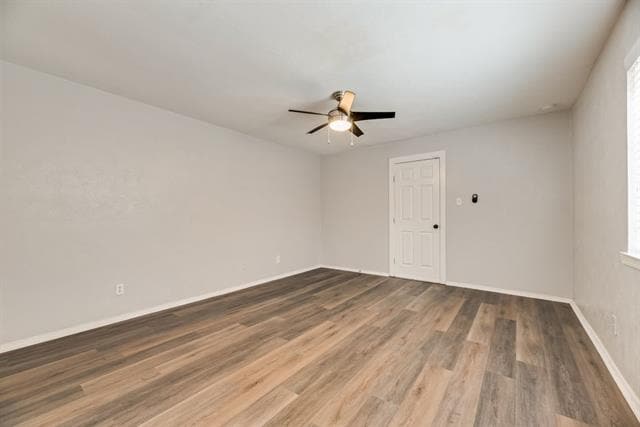 Building Photo - 2203 Salem Dr
