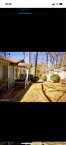 Building Photo - 724 Elmwood Dr