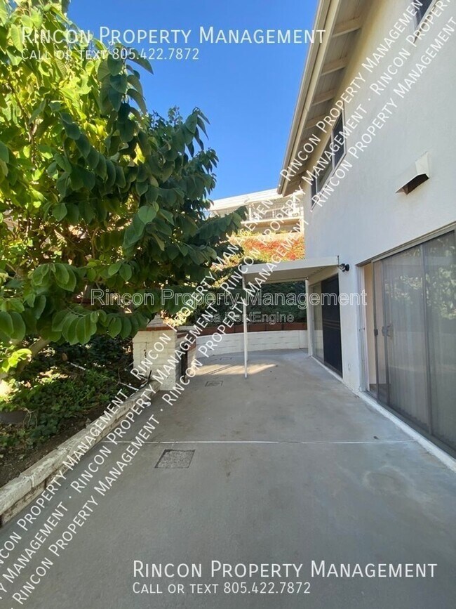 Building Photo - 555 Skyline Rd