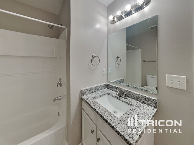 Building Photo - 1204 Poplar Ridge Rd