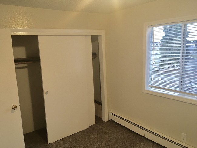 Building Photo - Northern Lights Manor