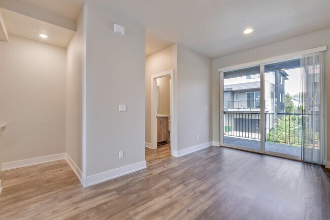 Building Photo - 17235 SW Goldcrest Ln