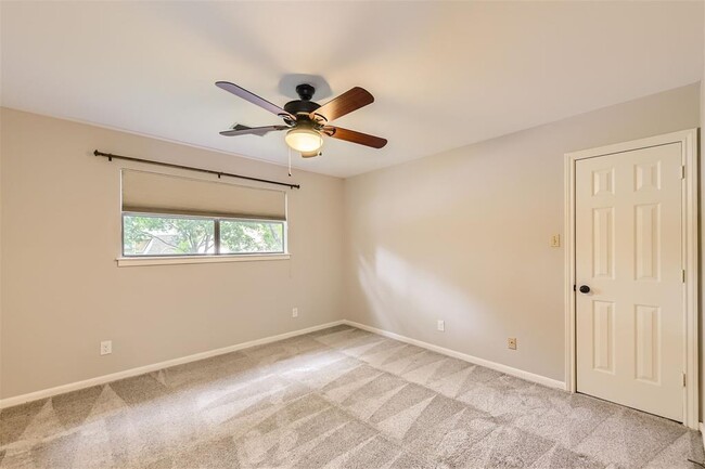Building Photo - 1403 Stependale Dr