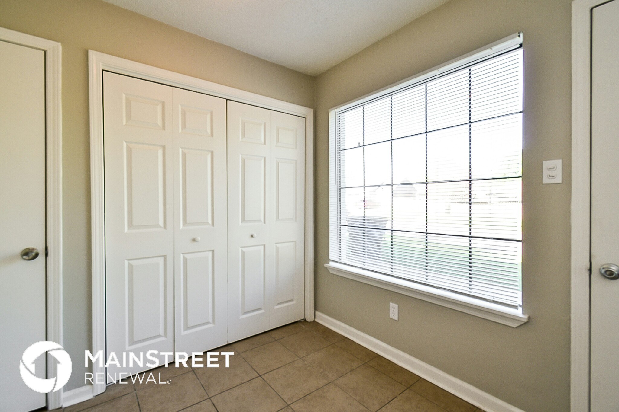 Building Photo - 10127 Stephenson Ln