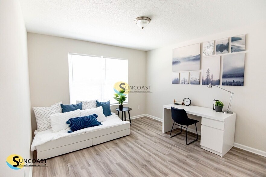 Building Photo - 9237 Western Way