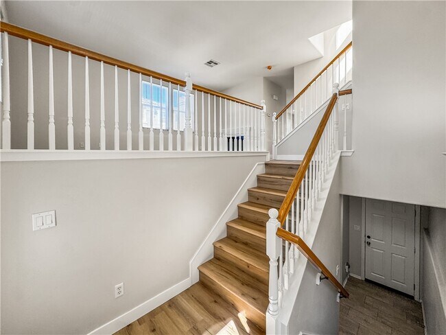 Building Photo - 20546 Earl St