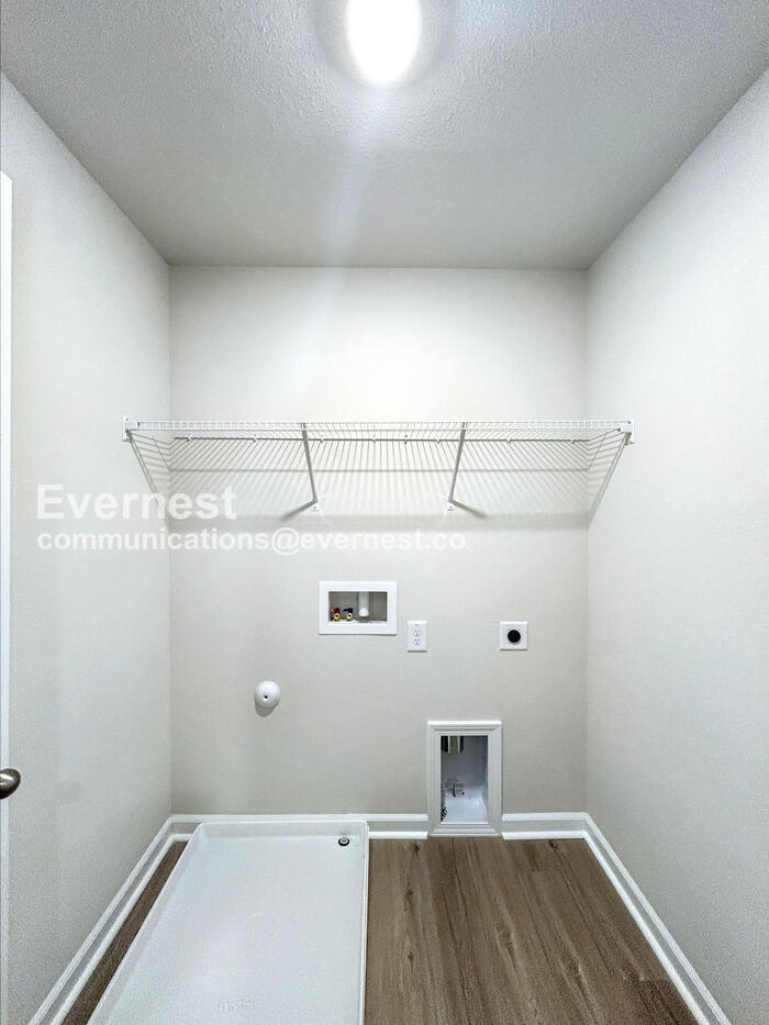 Building Photo - 2172 Willow Gln Dr