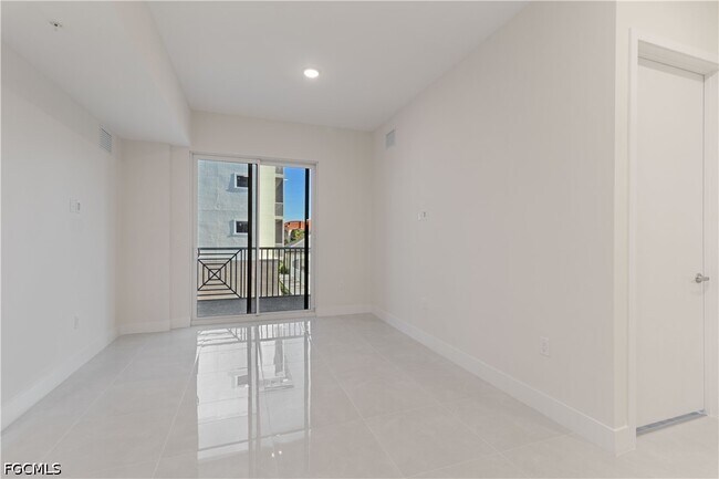 Building Photo - 26600 Rosewood Pointe Dr