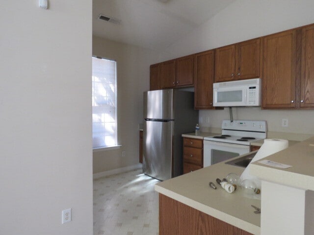 Building Photo - 936 Cinnamon Dr