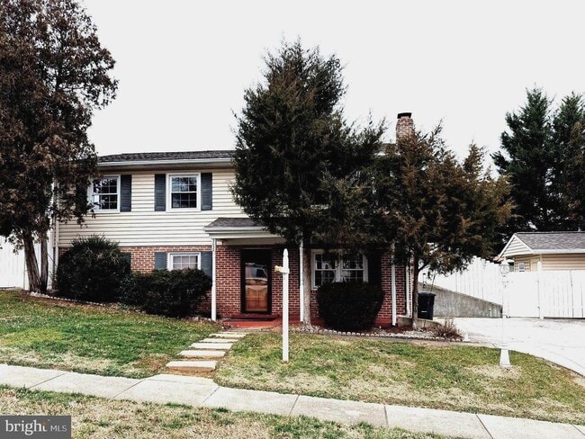 Building Photo - 5052 Lakeland Ct