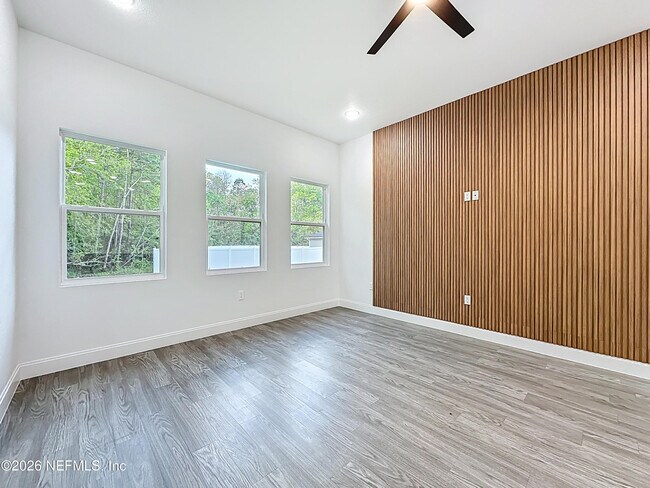 Building Photo - 8912 Hogan Rd