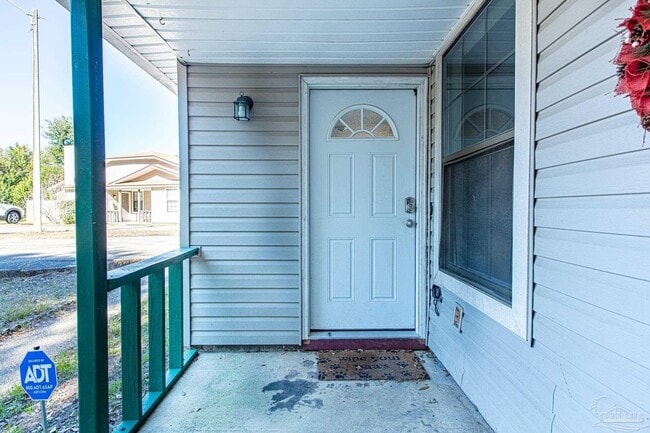 Building Photo - 6242 Ridgegate Cir