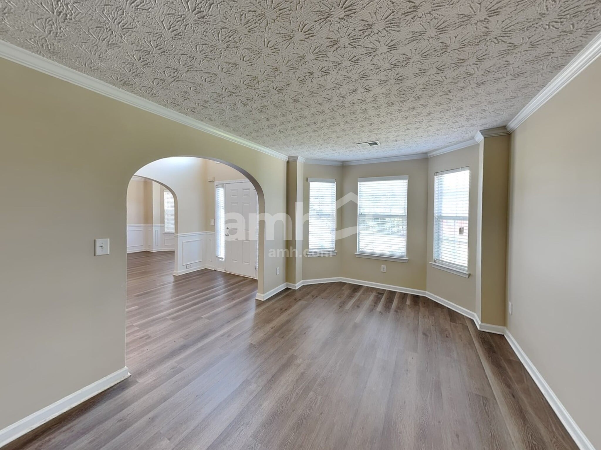 Building Photo - 131 Cottonbelle Dr