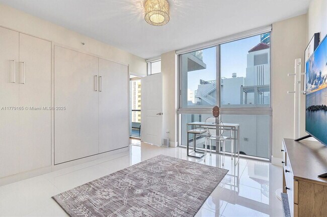 Building Photo - 3737 Collins Ave