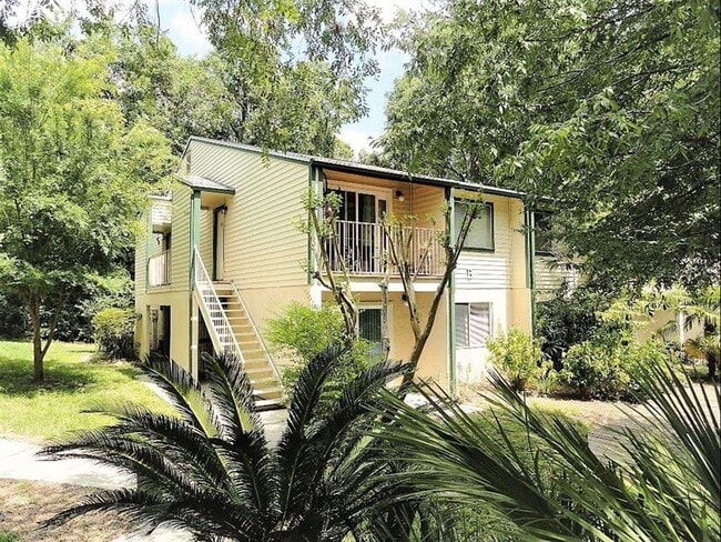 Building Photo - Great 1br//1bath unit in Tumblin Creek