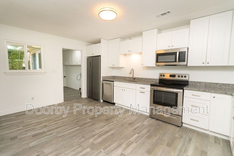 Building Photo - 4831 Bonny Lake Ln