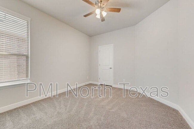 Building Photo - 11508 Harp Ln