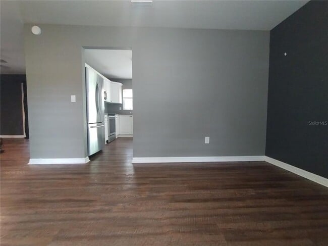 Building Photo - 138 SW Gremlin Way