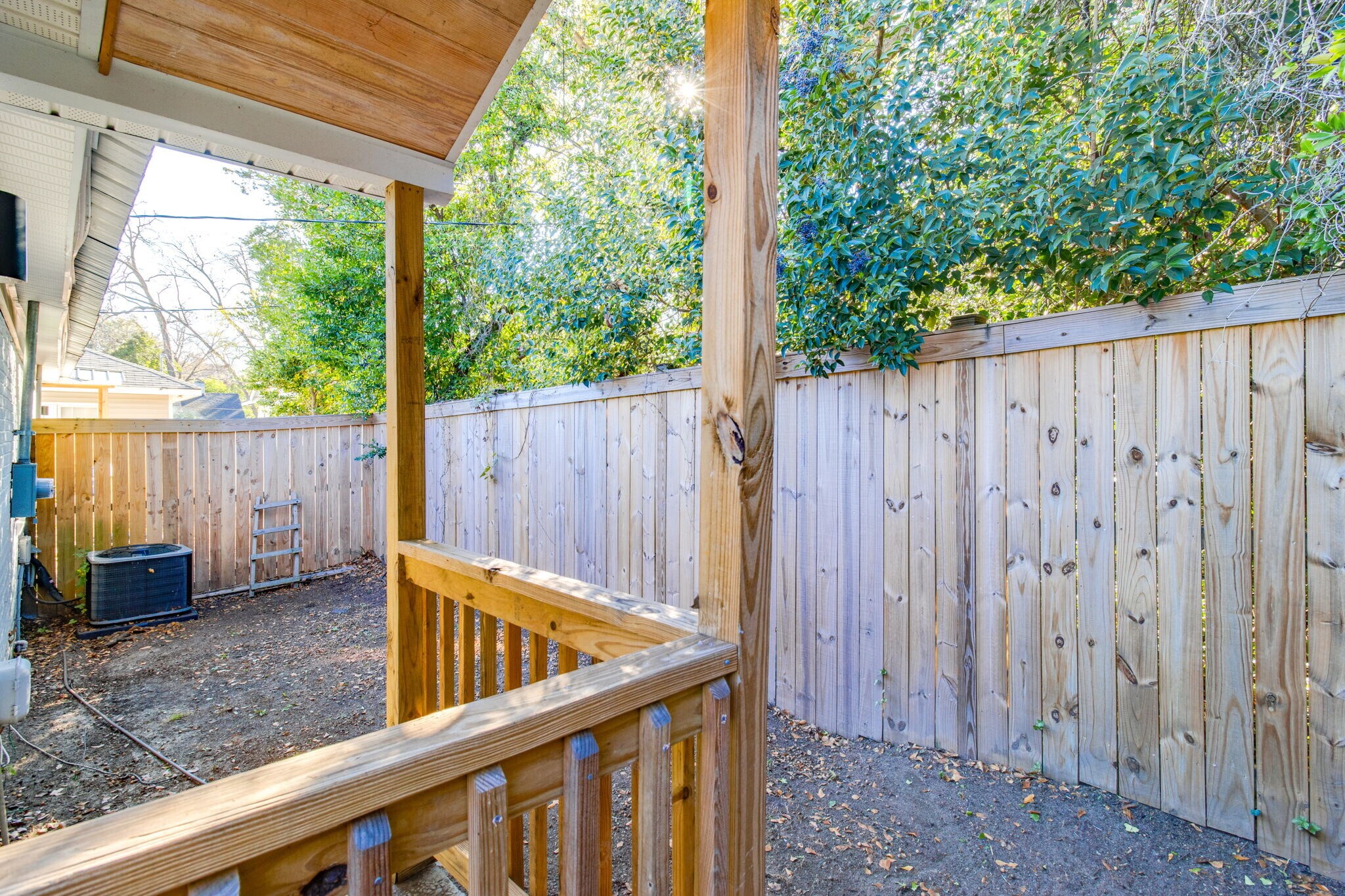 Building Photo - 2311 Bull St