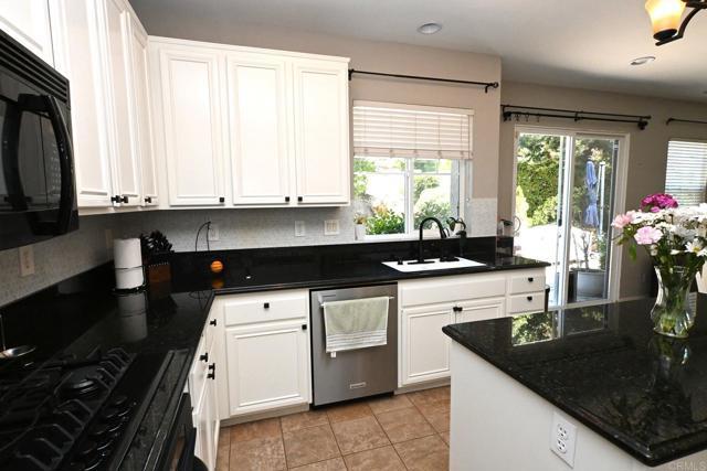 Building Photo - 930 Prism Dr