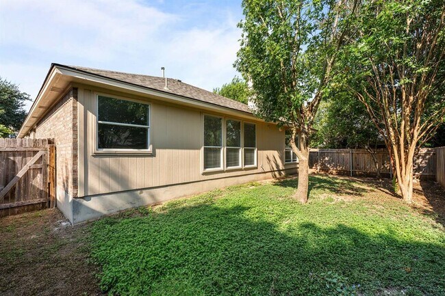 Building Photo - 3030 Bent Tree Loop