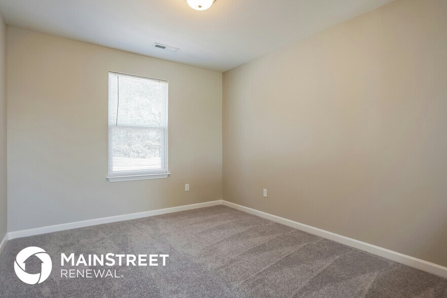 Building Photo - 2248 Waverly Dell Dr SE