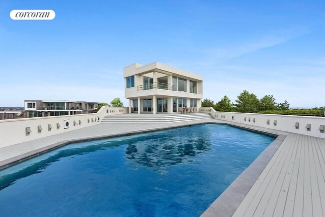 Building Photo - 186 Dune Rd