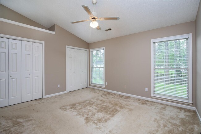 Building Photo - Nice Home in Fletcher!