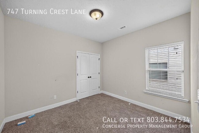 Building Photo - 747 Turning Crest Ln