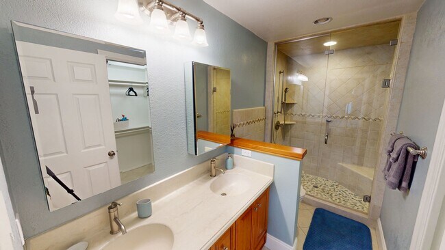 Building Photo - Great LOCATION | Close to Orange Ave & Beach