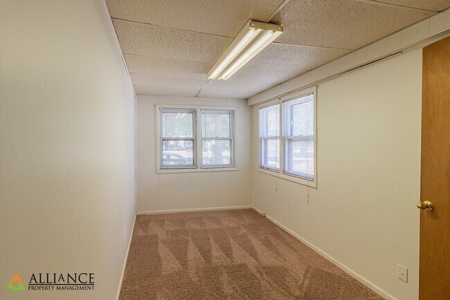 Building Photo - 711 Fremont St