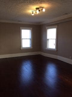 Building Photo - 305 First St