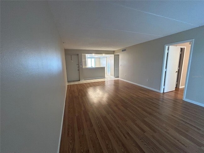 Building Photo - 119 Cypress Ct