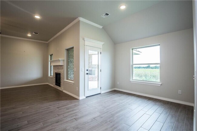 Building Photo - 14309 Limestone Ln