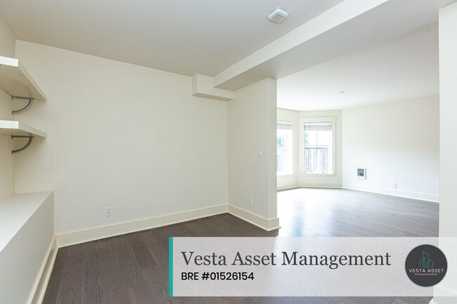 Building Photo - 2812 Washington St