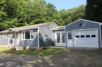 Building Photo - Adorable 2 Bedroom in Moultonborough