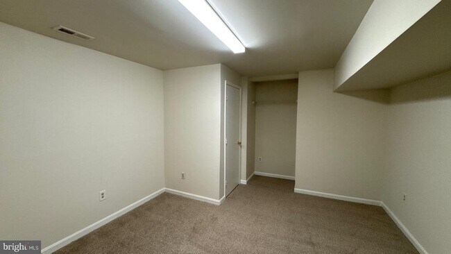 Building Photo - 19700 Crystal View Ct