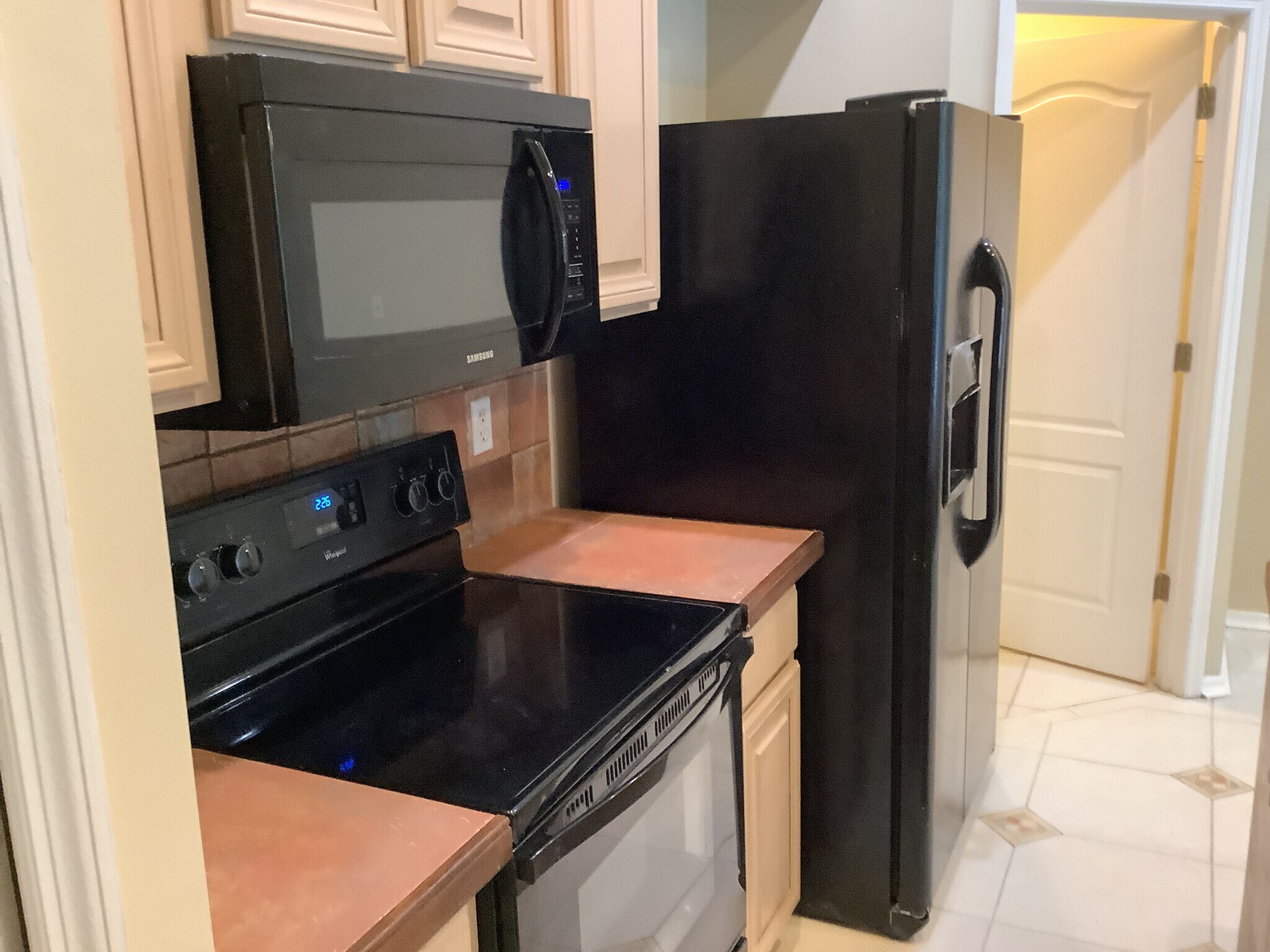 Building Photo - 181 Johns Glen Dr