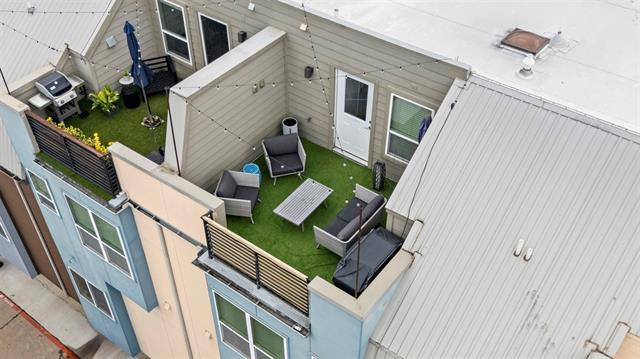 Building Photo - 4906 Live Oak St