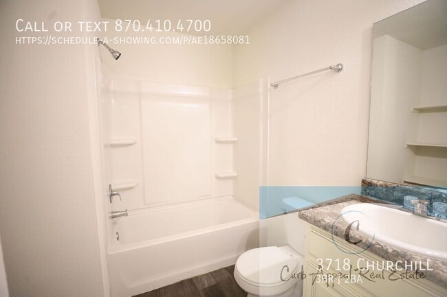 Building Photo - Move in special $800!!  Beautiful 3 bed / ...