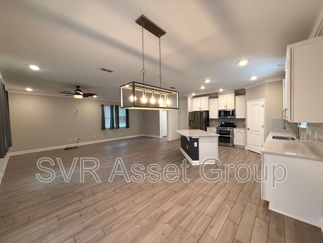 Building Photo - 152 Creekmore Dr